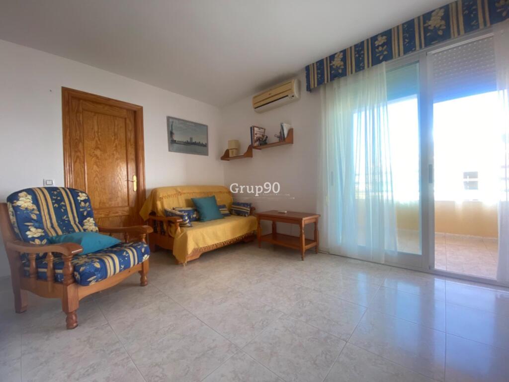 estupendo apartamento con vistas al mar foto grande (2)