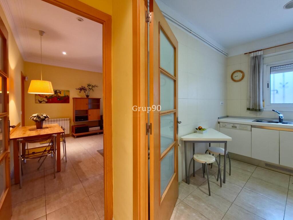 Foto excelente piso amueblado de 85 m² en la zona prat de la riba.
