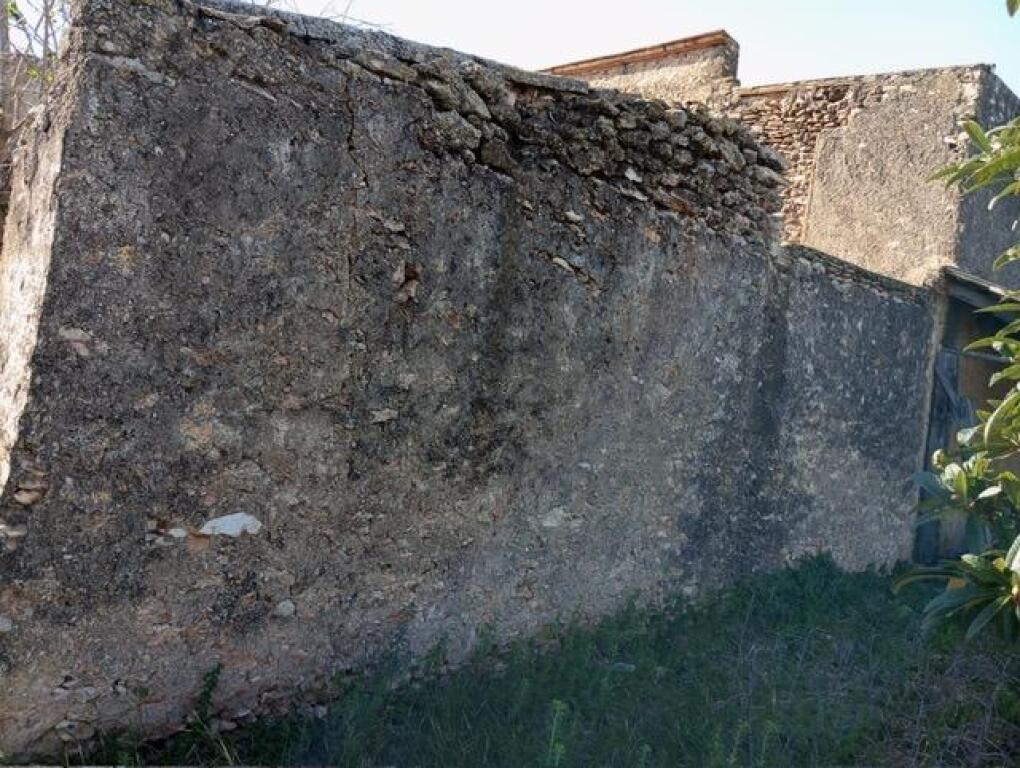 encantador terreno con agua y luz de 1,2 ha foto grande (2)