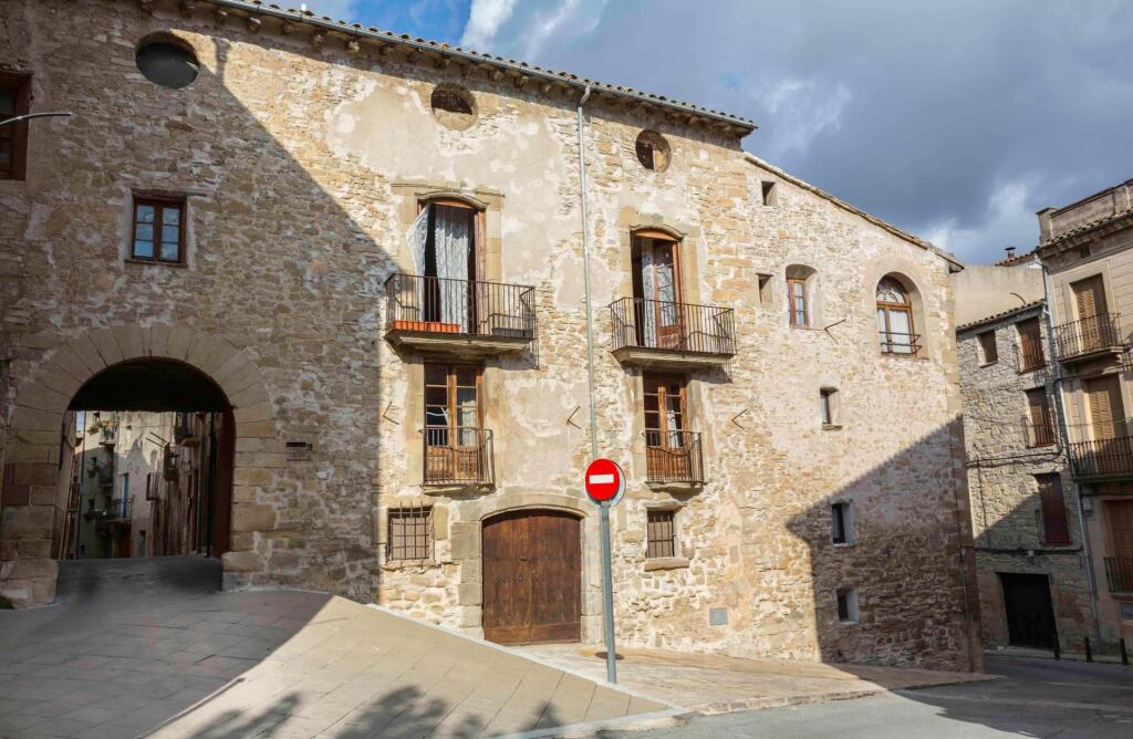 Foto Hotel en Venta en Santa Coloma De Queralt, Tarragona - mil1054980 - BienesOnLine
