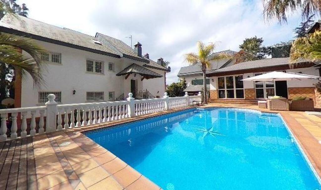 Foto exclusiva villa de lujo a 17 km de barcelona