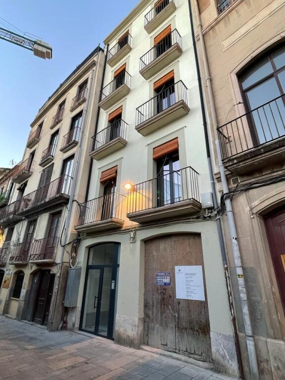 Foto edificio completo en venta en reus centro. especial inversores