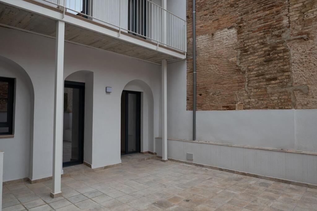 edificio completo en venta en reus centro. especial inversores foto grande (3)
