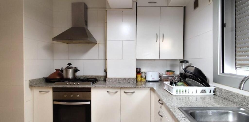 ¡oportunidad en mollerussa! piso céntrico de 4 habitaciones. foto grande (2)