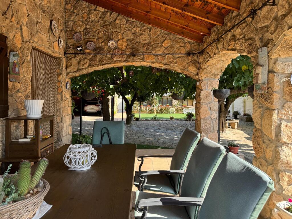 Foto ¡descubre este impresionante chalet en el  término de vilanova de segrià, listo para convertirse en