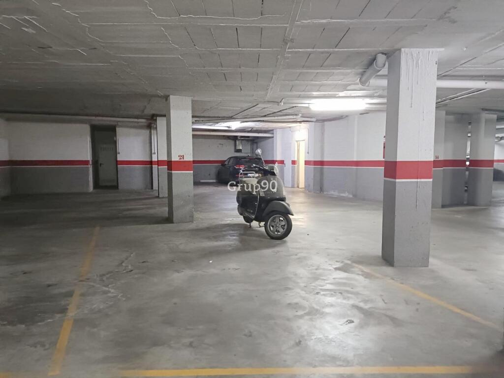 Foto ?️ ¡se vende plaza de parking en cappont!
