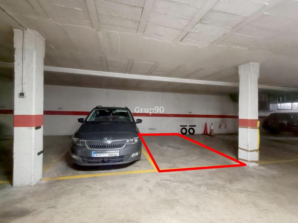 se vende párquing a un precio increíble en cappont foto grande (2)