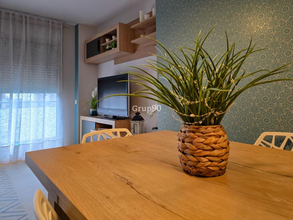 ¡ático en venta en la zona de turó de gardeny! foto grande (3)