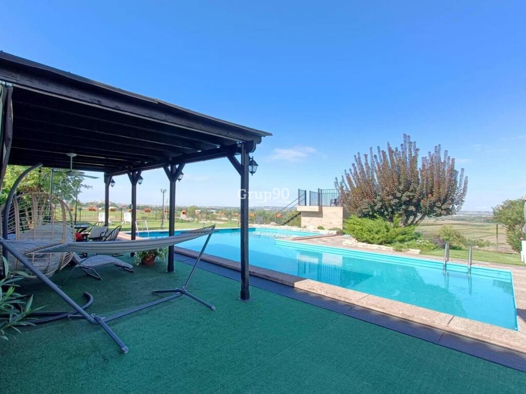 ¡oportunidad única! espectacular casa con piscina y vistas en alcoletge foto grande (2)