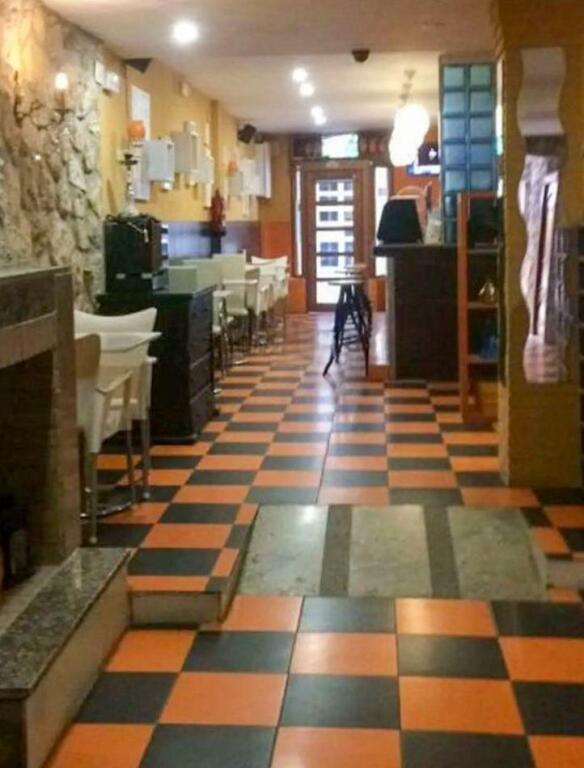 edificio en venta en rentabilidad – inversión segura en el centro de lleida foto grande (2)