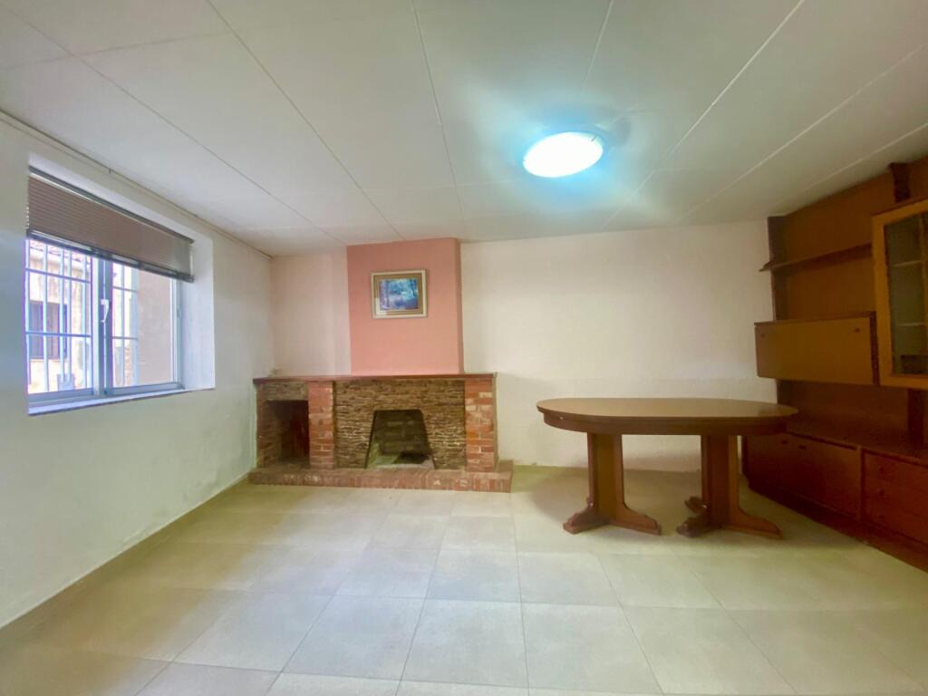 casa a dos calles con garaje para entrar a vivir foto grande (3)