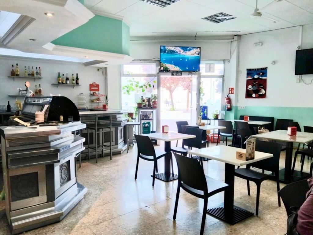 Foto fantástico en bar bien ubicado en tortosa