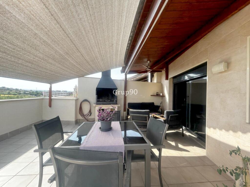 ✨ Impresionante ático dúplex moderno y funcional en Albatarrec ✨