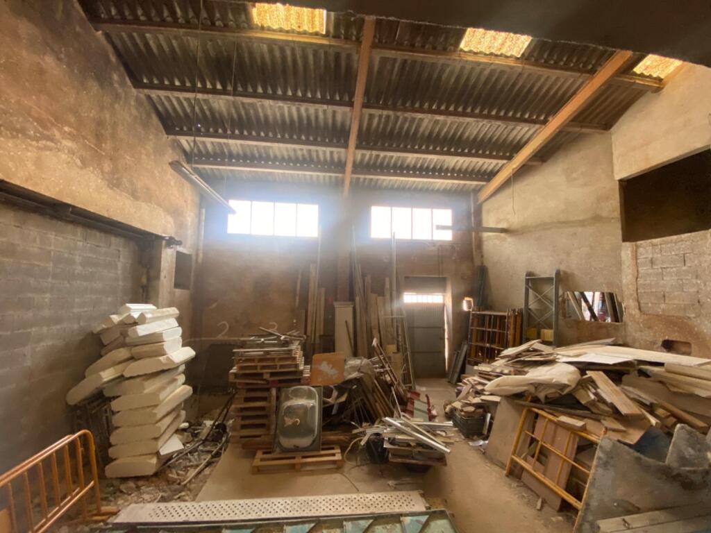 Nave industrial en venta en Godall
