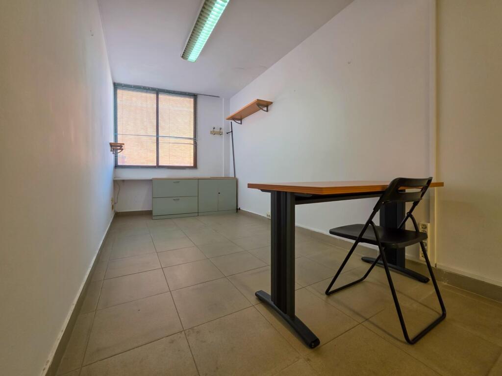 Oficina en venta en Lleida zona Cappont