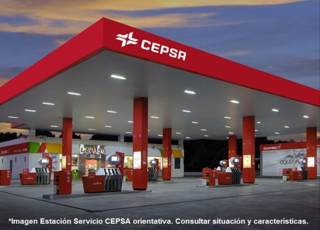 Foto inversión: gasolinera con restaurante a pie de autovía en cataluña