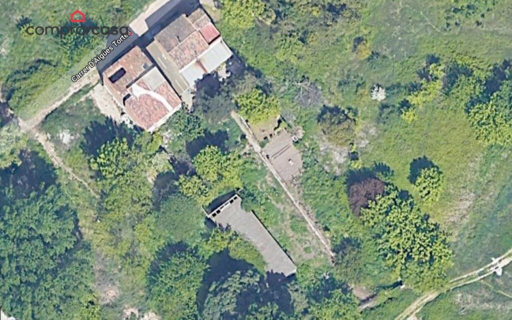 parcela en cappont de 1400m2 foto grande (2)