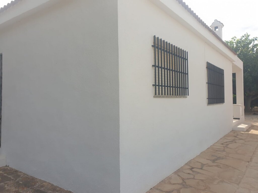 Foto terreno con 2 casas en vinaros
