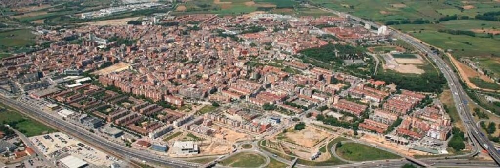 edificio de oficinas en mollet del vallés foto grande (2)
