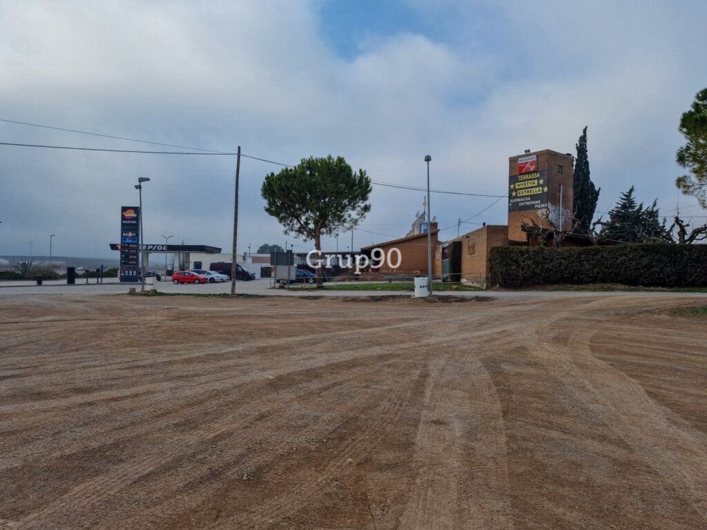 dos parcelas más negocio en el pla de monsó, lleida foto grande (3)