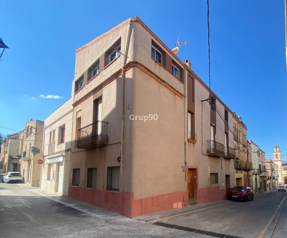 Foto excelente casa de 400 m2 en godall
