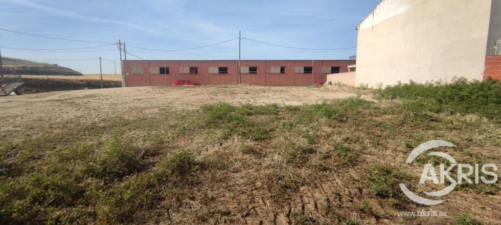 suelo urbano de 2.696m² en recas foto grande (2)