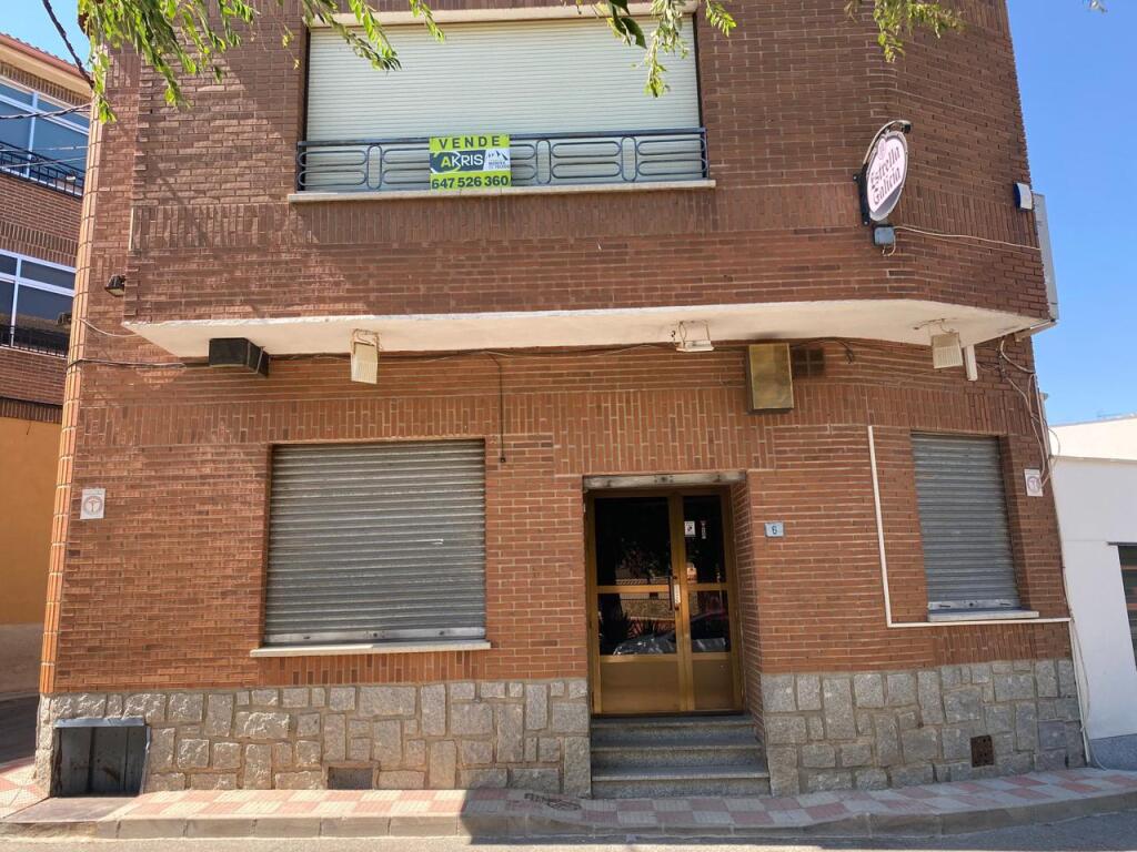 Barriles cerveza  de segunda mano - Local en venta