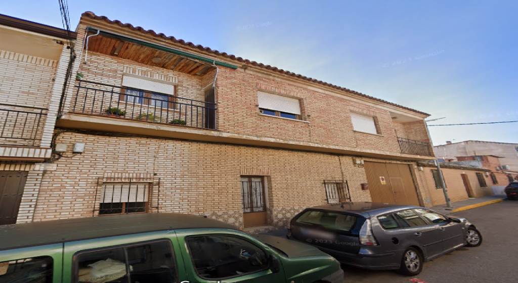 Foto casa-solar en centro de bargas
