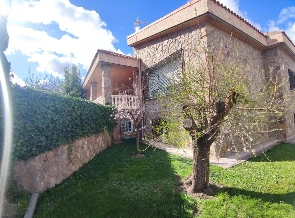 magnifica villa en la guardia toledo foto grande (3)