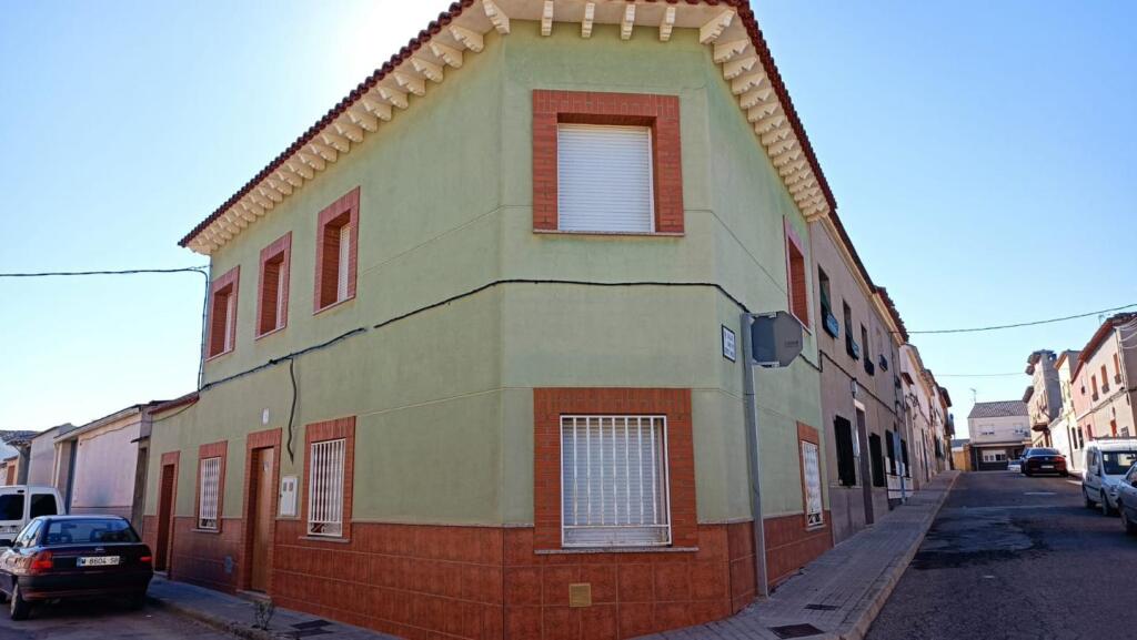 Foto Casa en Venta en Puebla De Almoradiel, La, Toledo - € 53.000 - mil1048711 - BienesOnLine