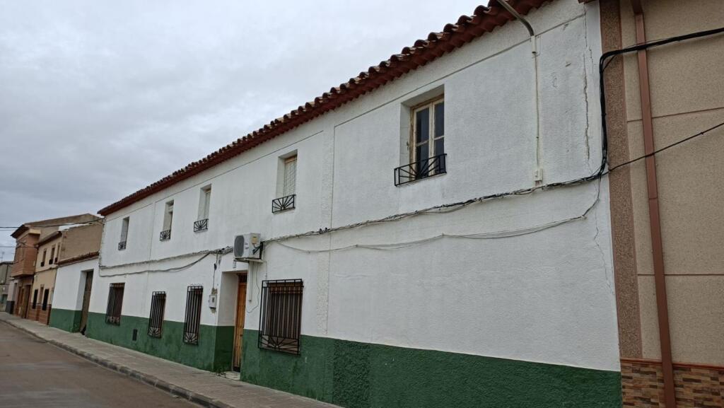 Foto Casa en Venta en Puebla De Almoradiel, La, Toledo - € 74.400 - mil1055384 - BienesOnLine