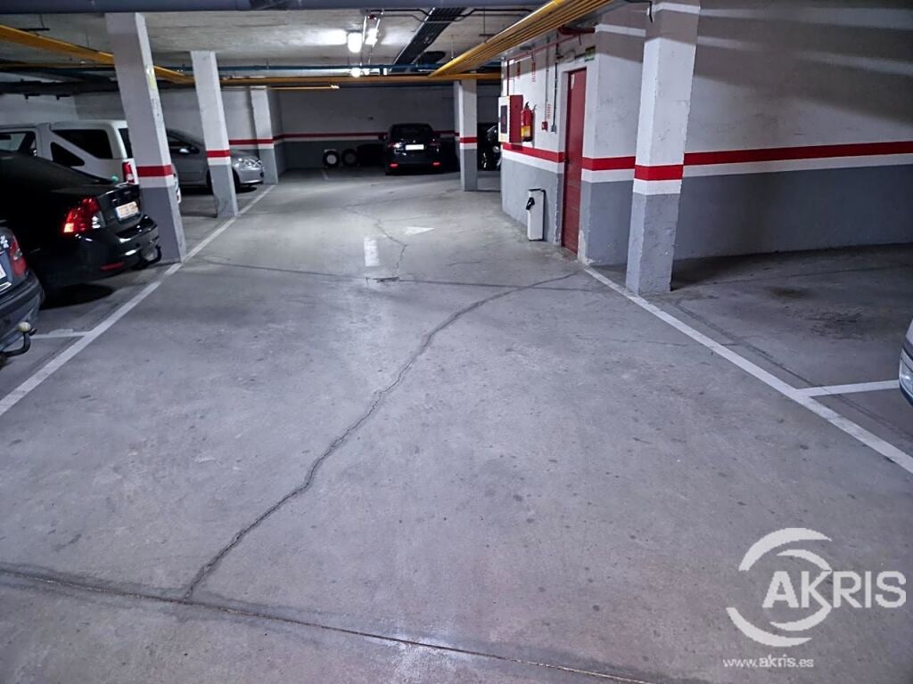 plaza de parking en venta en bargas de 13 m2 foto grande (3)