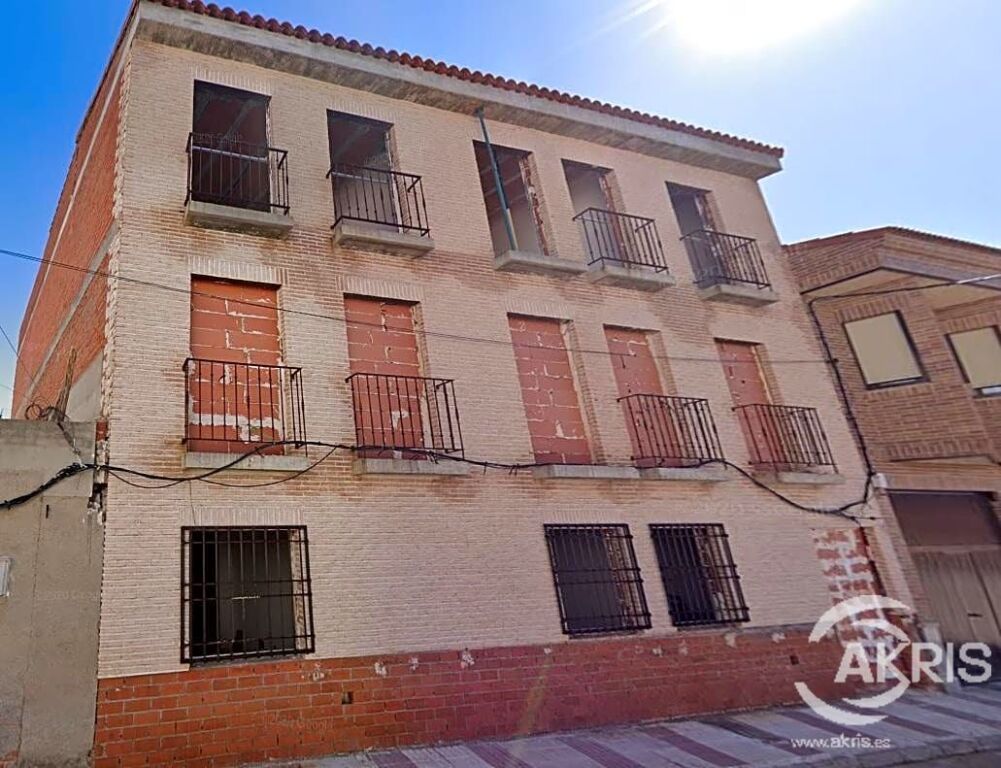 Foto inmueble con incidencias: promoción paralizada.