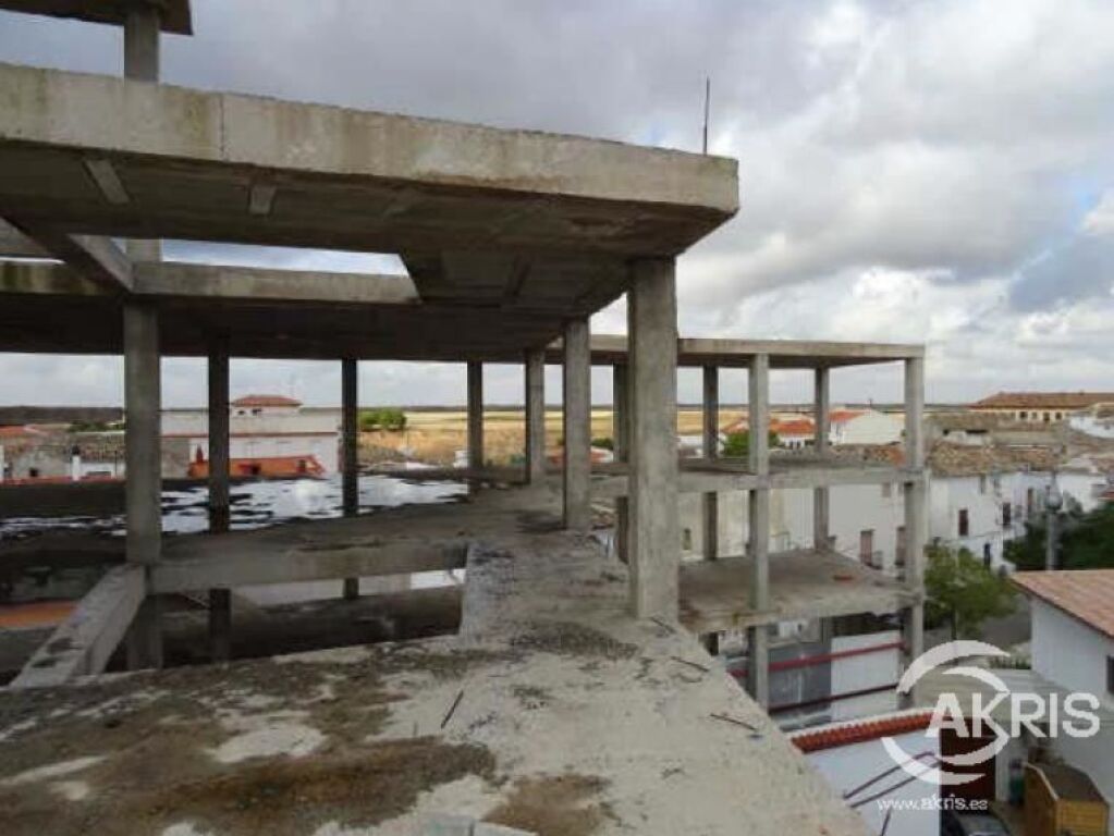 edificio centrico en construcción en ocaña foto grande (3)