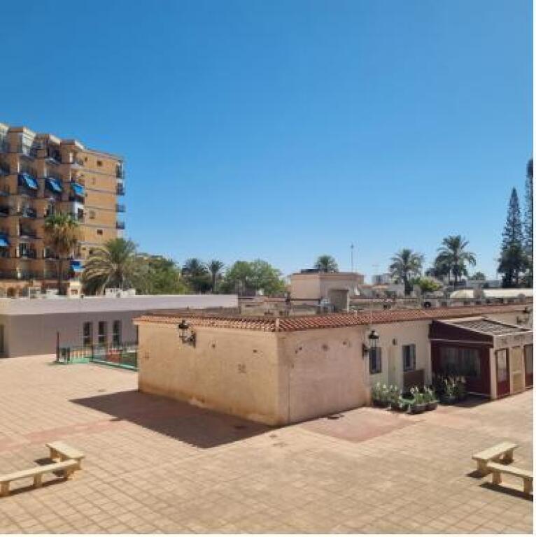 piso en venta en los porches foto grande (2)