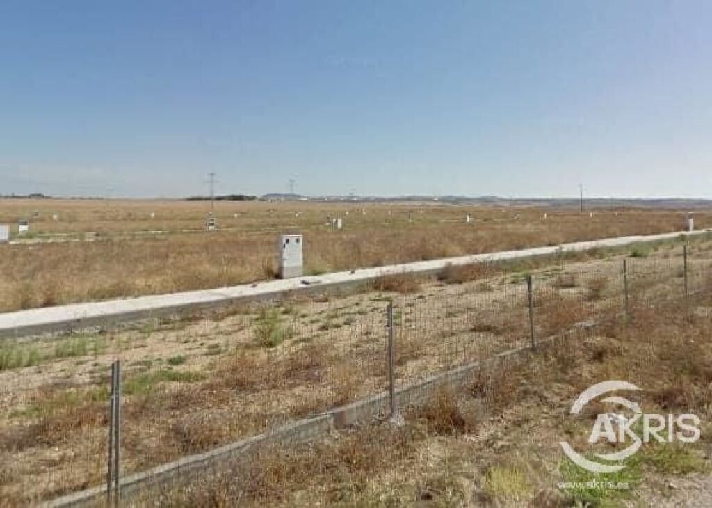 terreno urbanizable de 58.141 m2 cerca de la a-42 foto grande (2)