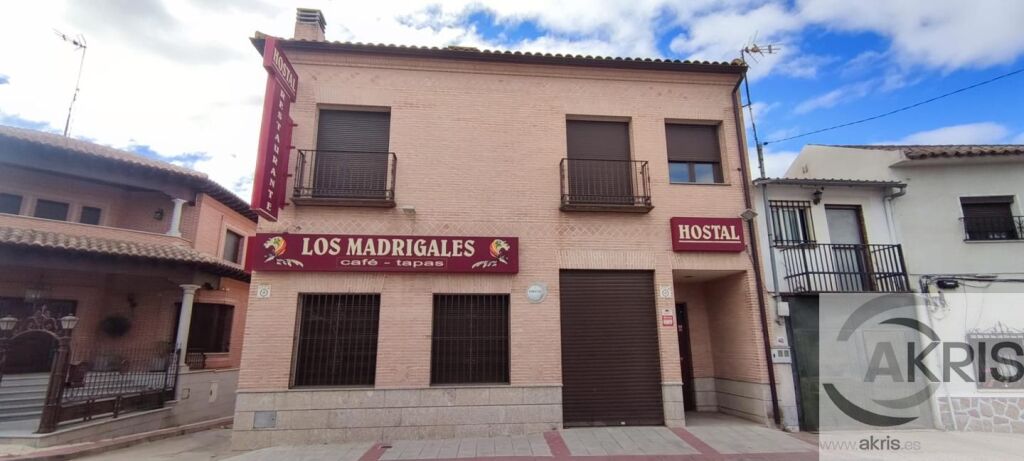 edificio turístico en lominchar foto grande (3)