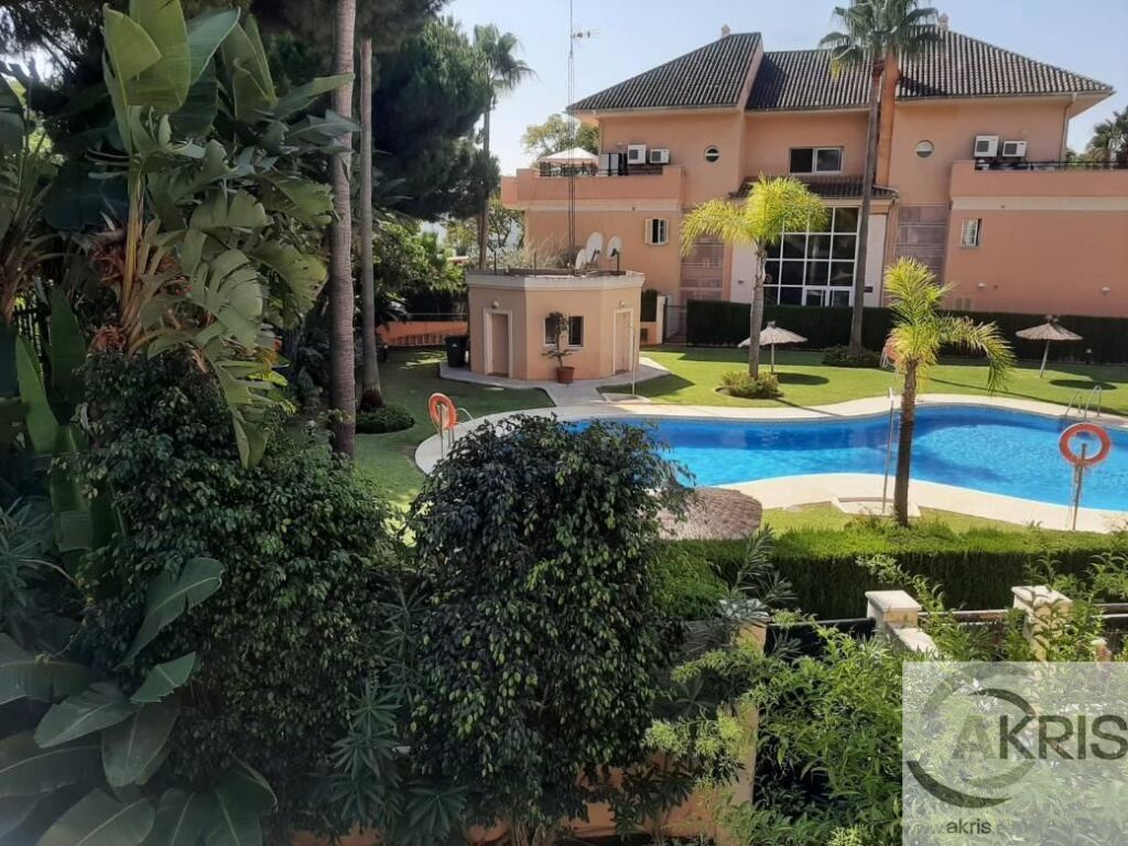 Foto precioso piso con garaje con vistas a la playa