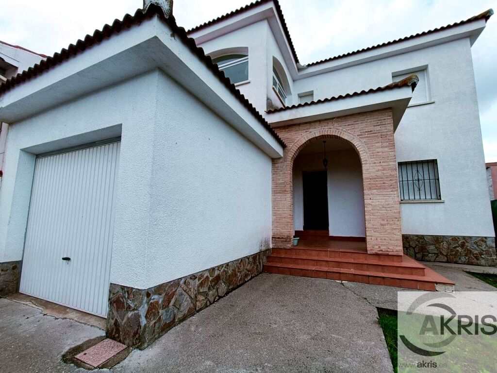 Foto pareado en venta en santa olalla de 153 m2