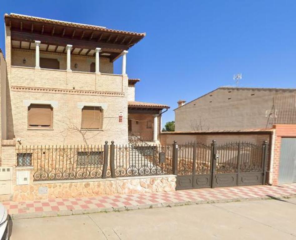 Foto estupendo chalet en mocejon con aerotermia y placas solares