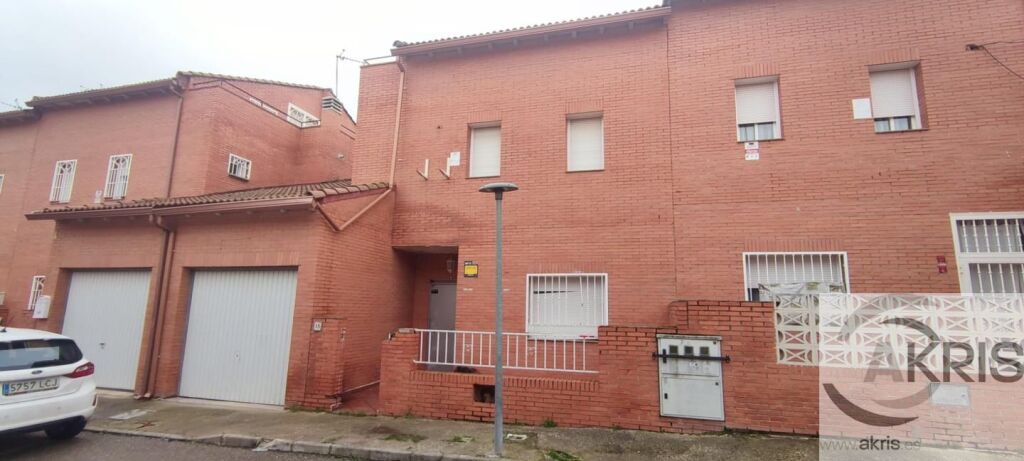 chalet adosado a reformar en chozas de canales foto grande (3)