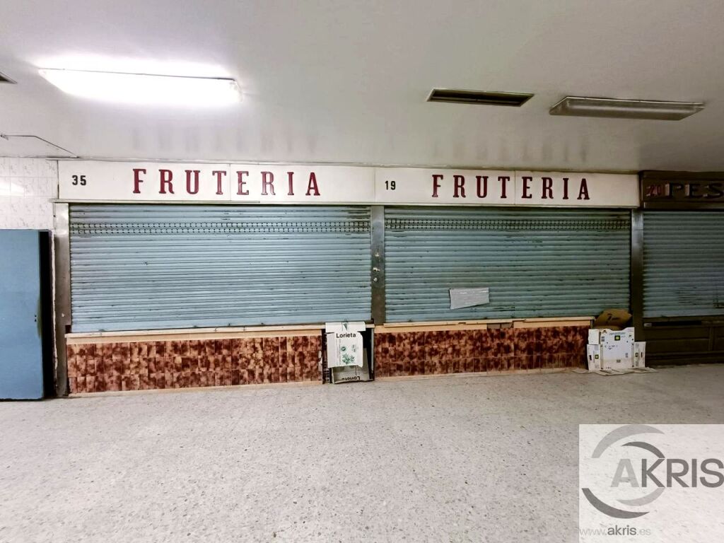 venta de 2 puestos comerciales contiguos en "galería san juan", fuensalida foto grande (2)