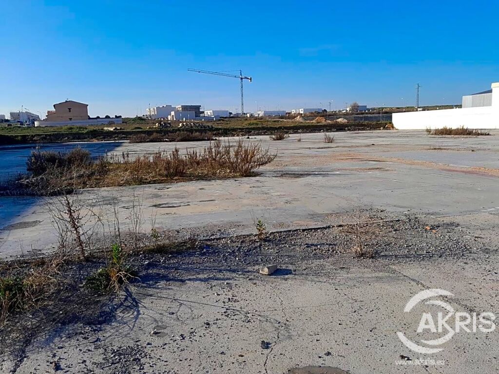 Foto venta terreno industrial de 6.860 m2 en yuncos