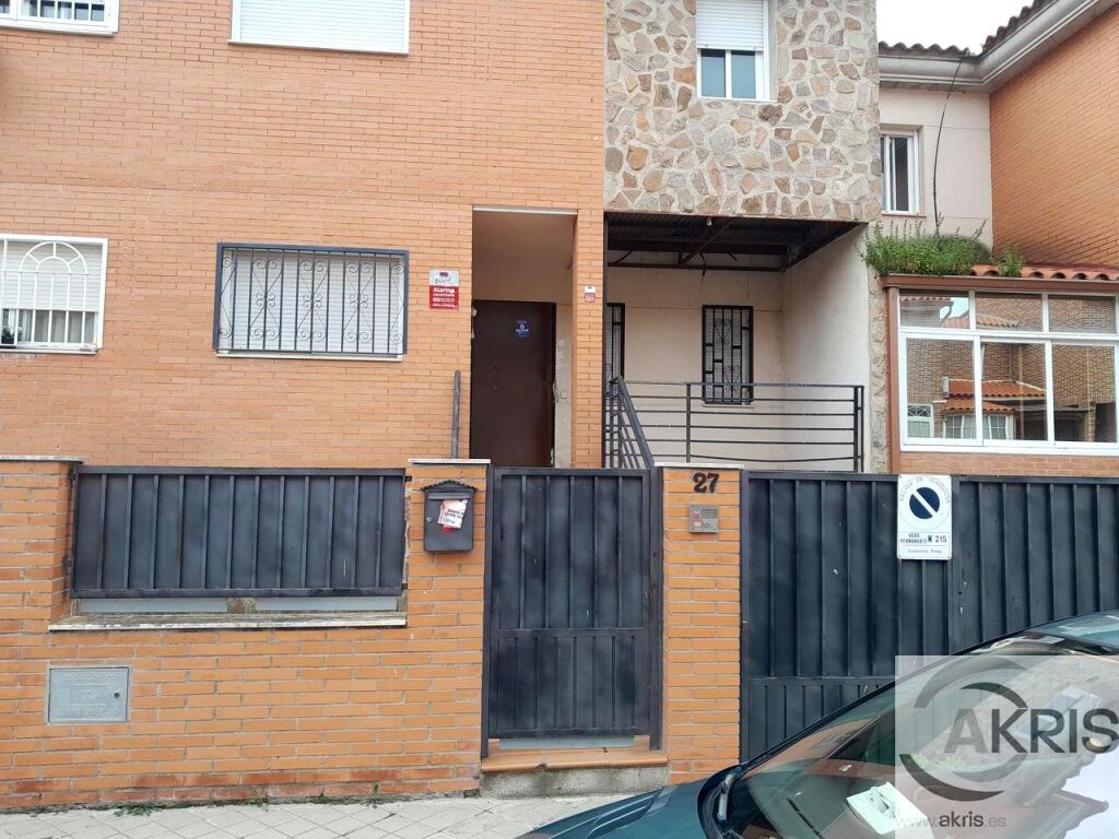 Foto chalet adosado en pantoja con 3 dormitorios