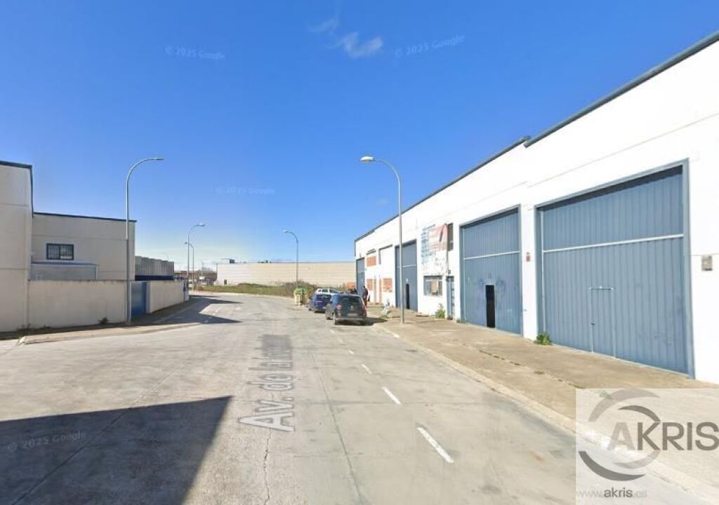 Foto ¡¡nave ocupada, no se puede visitar!! en el viso de san juan