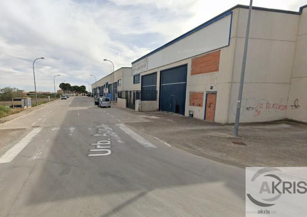 Foto ¡¡nave ocupada, no se puede visitar!! en el viso de san juan