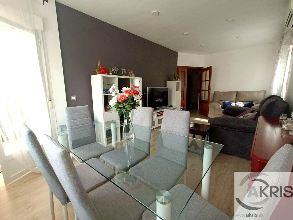 pareado en venta en nambroca de 240 m2 foto grande (2)