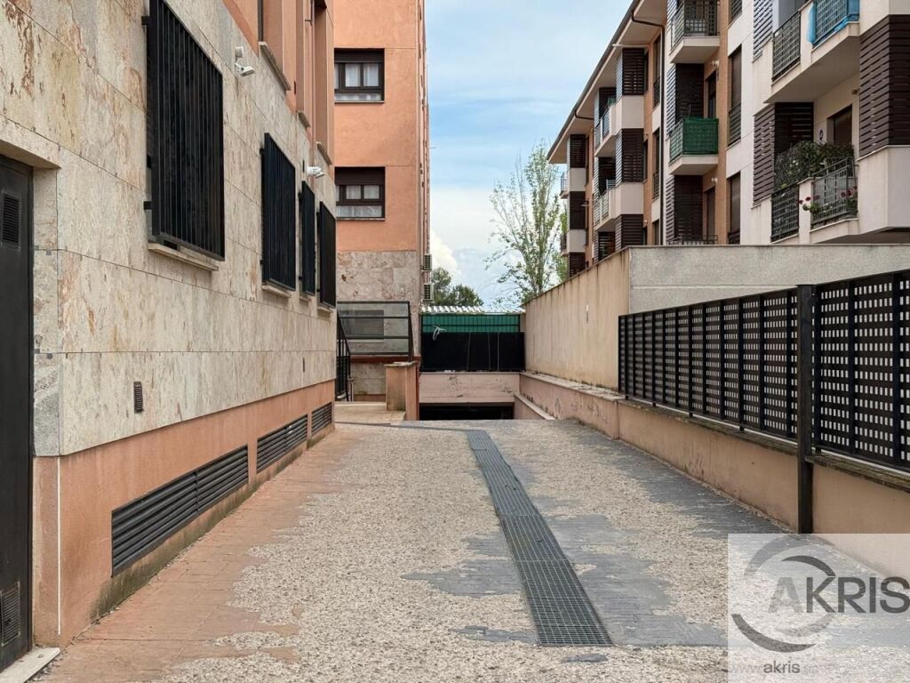 Foto plaza de garaje en ocaña