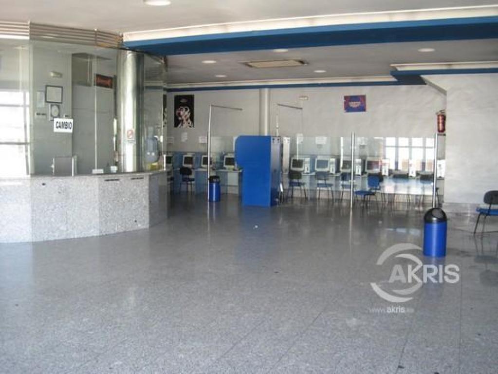 Foto local en alquiler en toledo de 200 m2