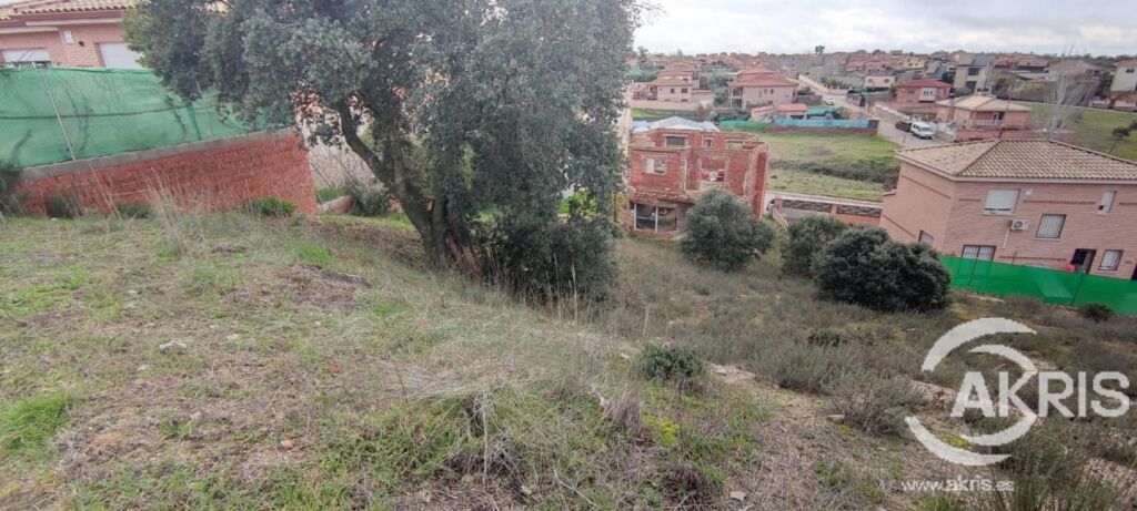 Plot for sale in Mentrida